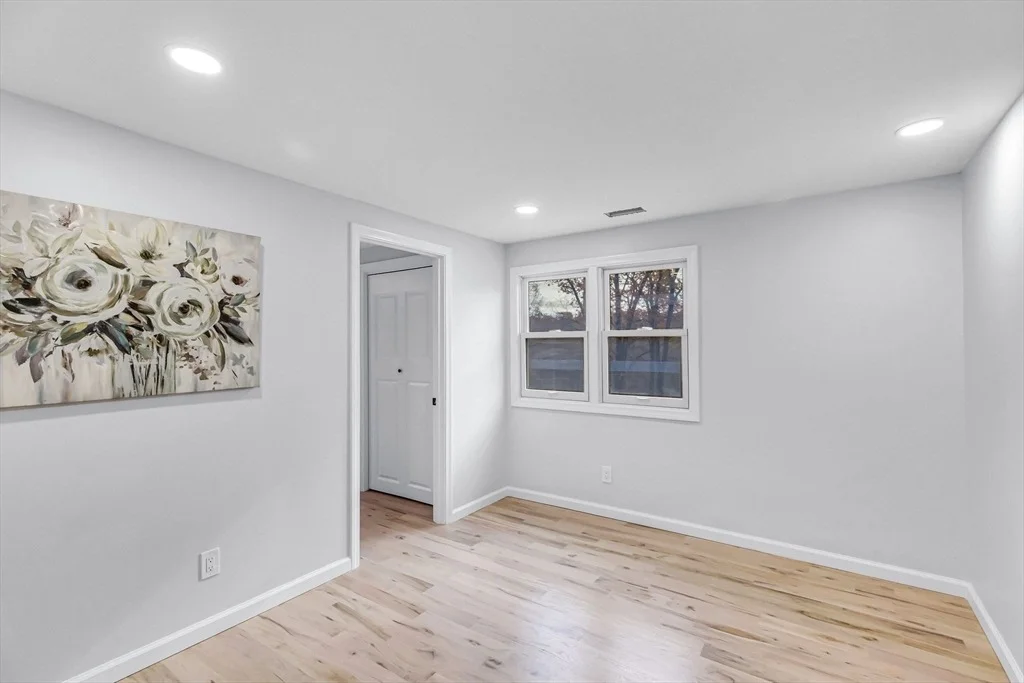 Photo of 143 James St