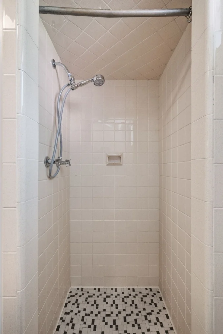 Photo of 84 Oak Street