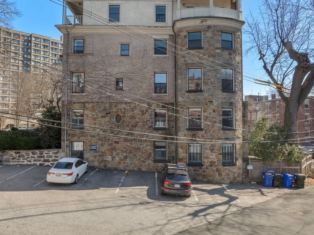 Photo of Unit 2 at 1 Regent Circle