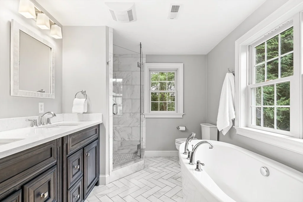 Photo of 10 Kirkland Circle