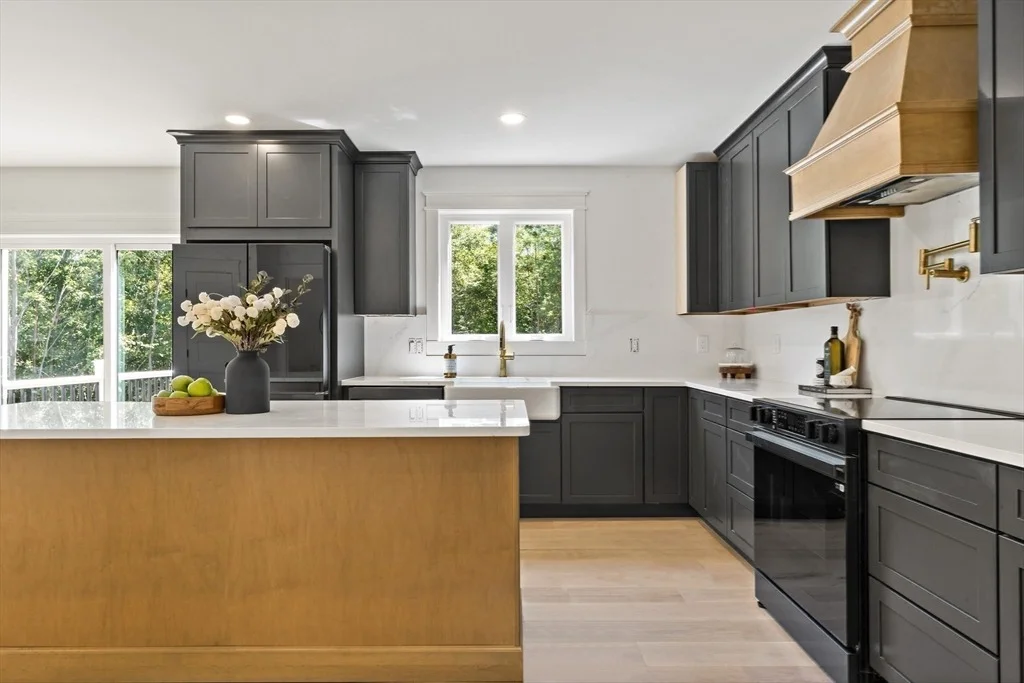 Photo of 15 Bucklin Drive