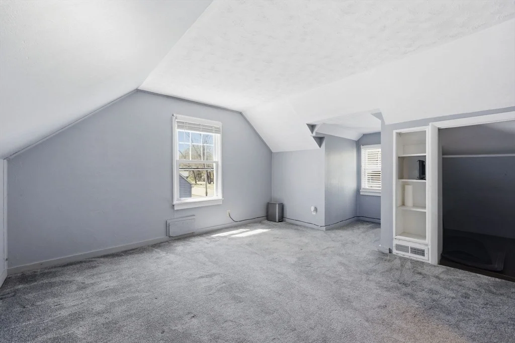 Photo of 182 Ely Ave