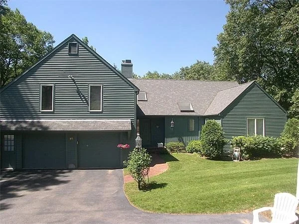 Photo of 18 Farm Hill Rd