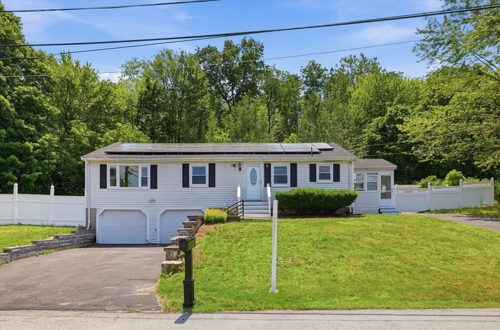 Photo of 95 Lillian Ter