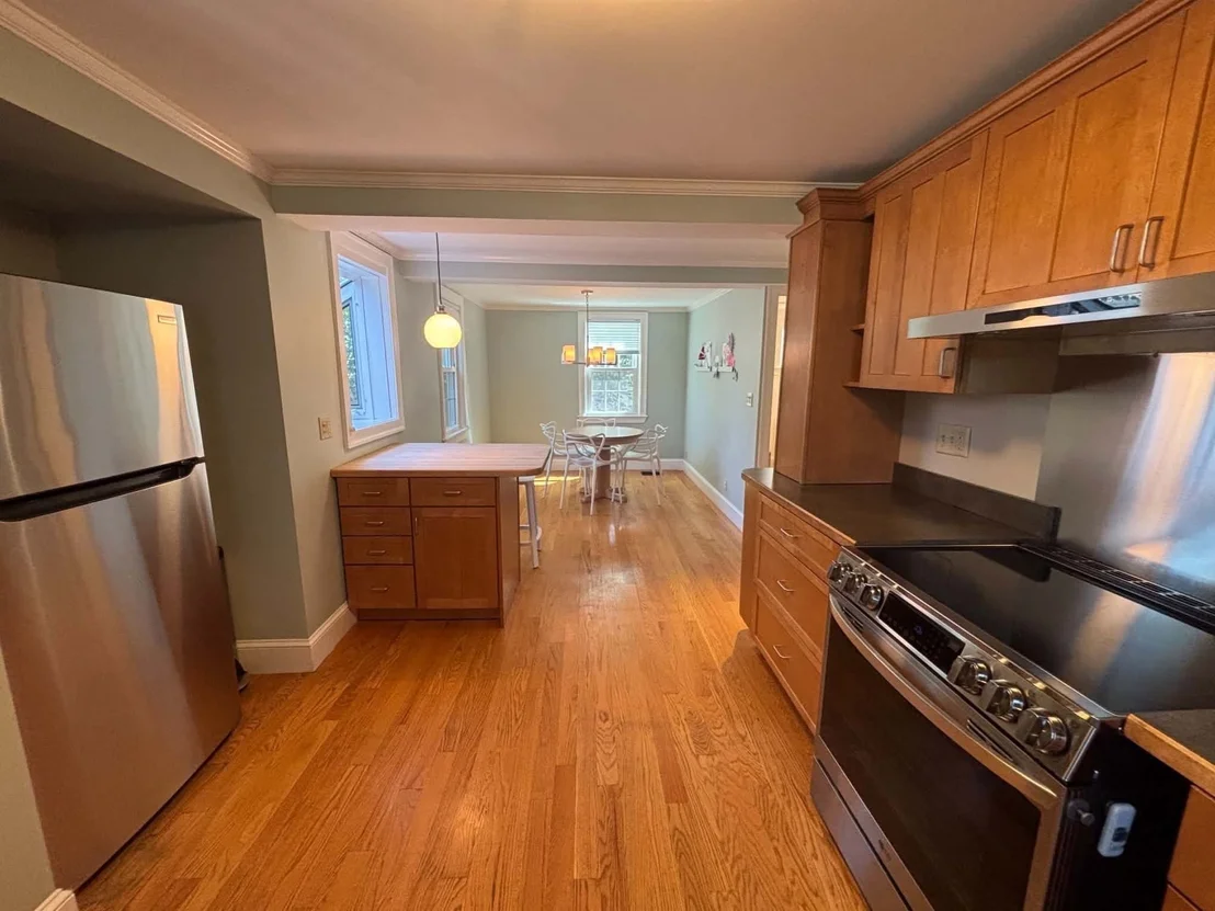 Photo of 896 East St