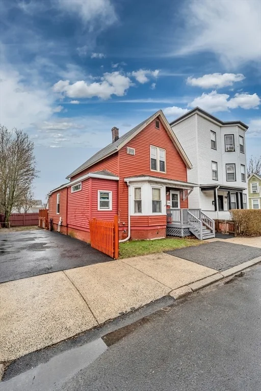 Photo of 50 Walnut St