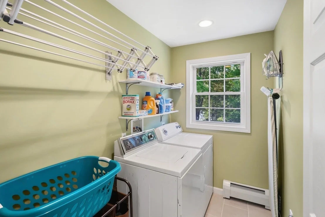Photo of 14 Oak Cir