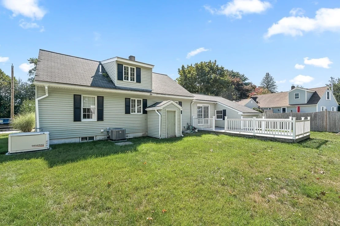 Photo of 12 Leo Ave