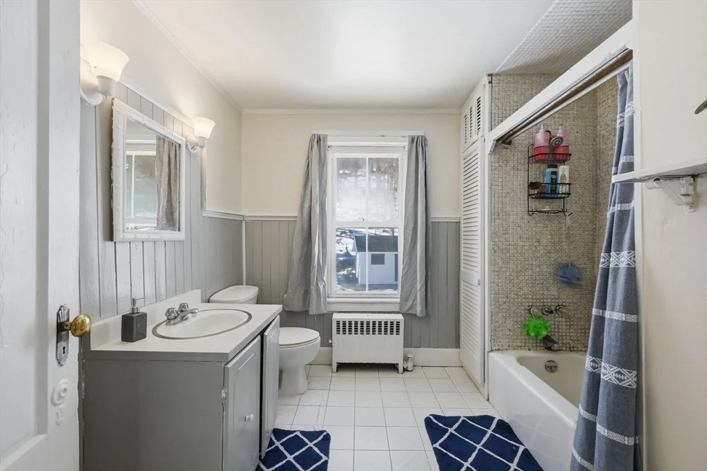 Photo of 40 Hillside Ave