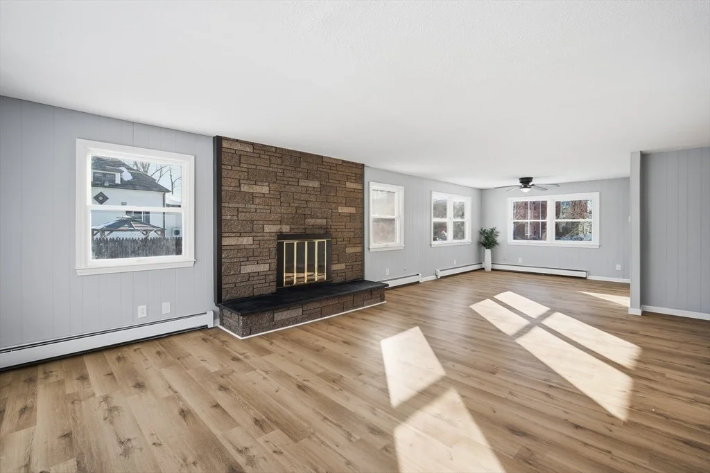 Photo of 87 Clarendon Ave
