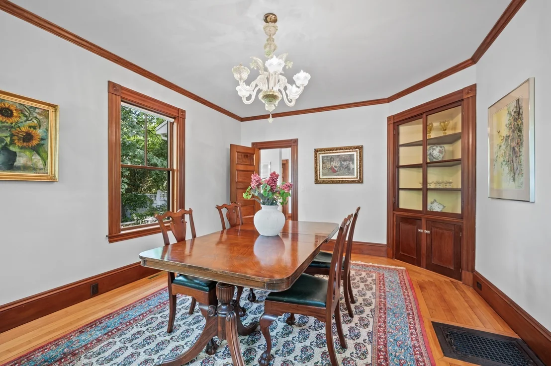 Photo of 8 Cypress Rd