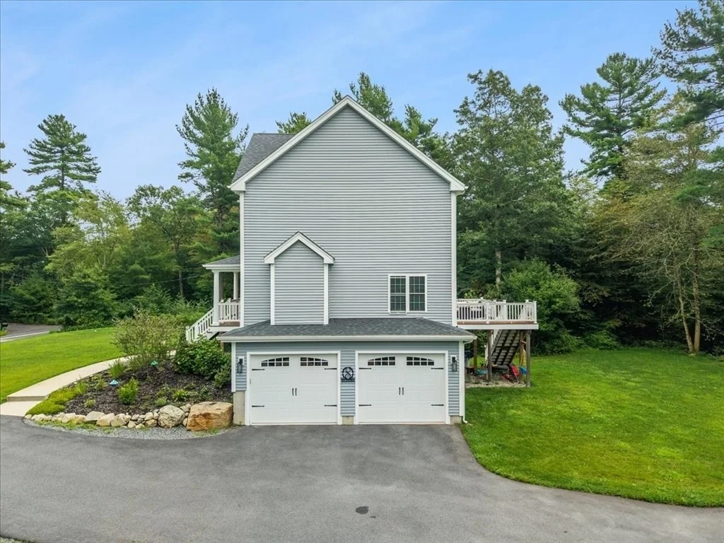 Photo of 2209 Maple Swamp Road