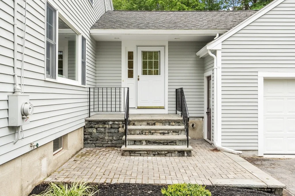 Photo of 254 Taylor Rd