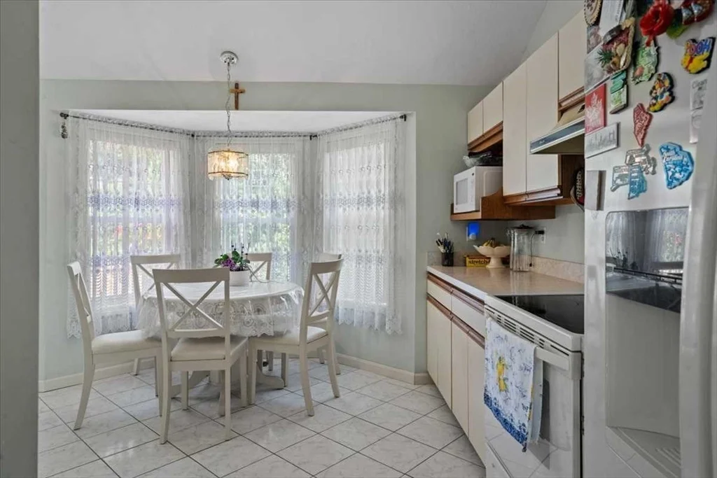 Photo of 6 Moreland Green Dr