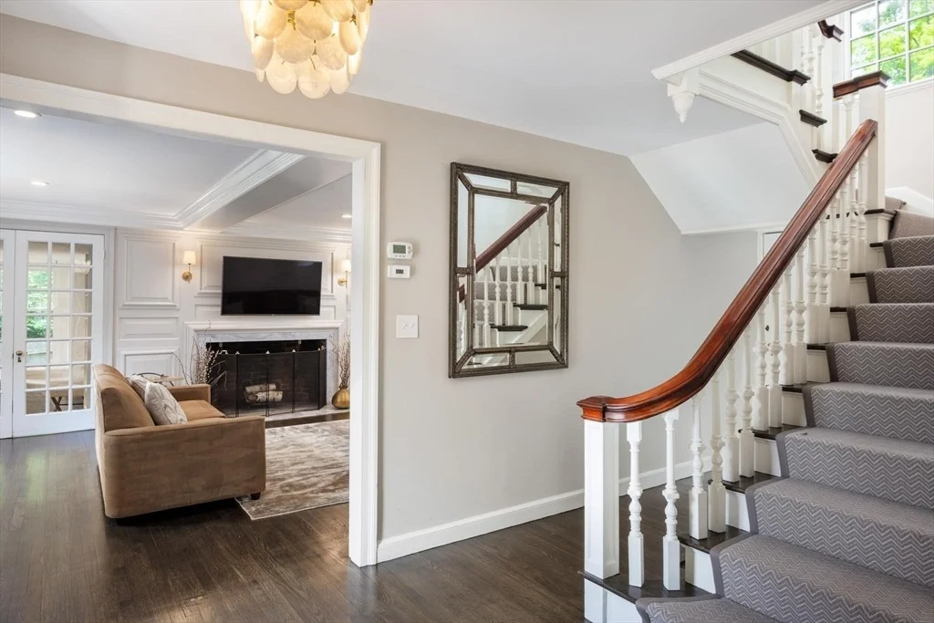 Photo of 86 Waban Ave