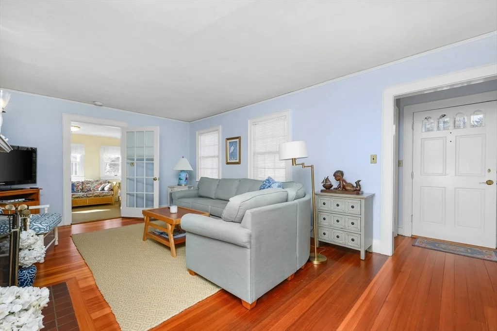 Photo of 122 Park Ave