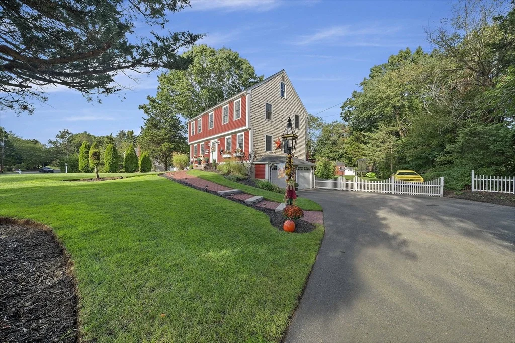 Photo of 32 Bourne Park Ave