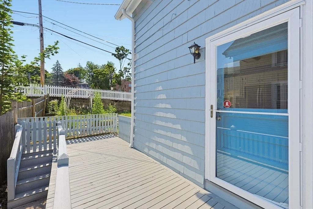 Photo of 210 Pleasant Street