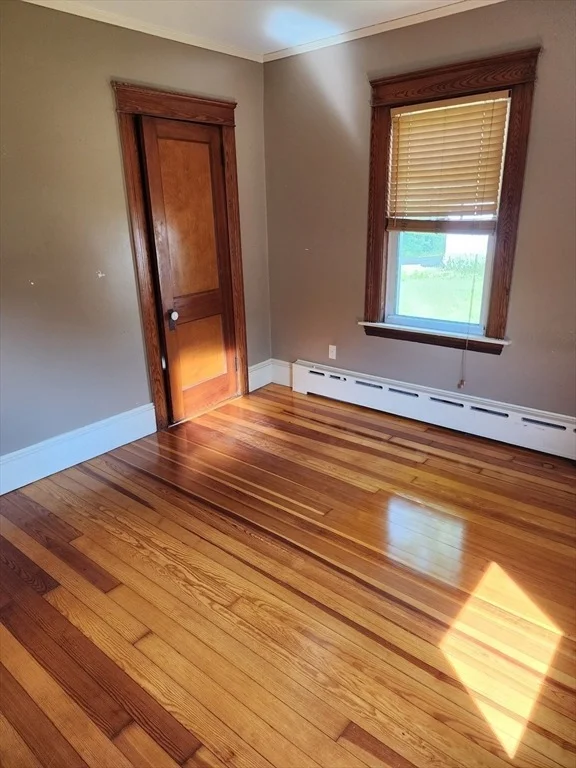 Photo of 72 W Main St