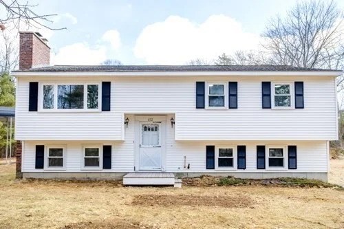 Photo of 872 New Sherborn Rd