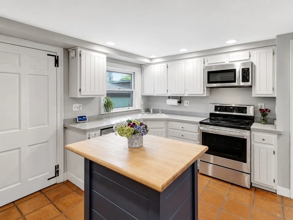 Photo of 387 Willow Street