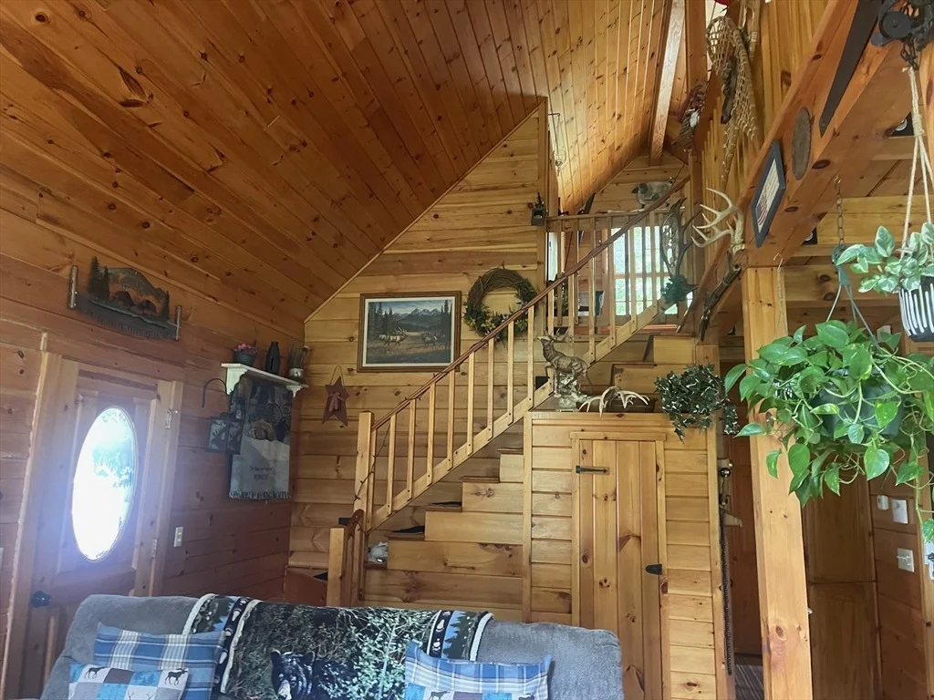 Photo of 149 Nichewaug Rd