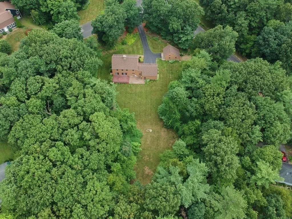 Photo of 22 Oak Cir