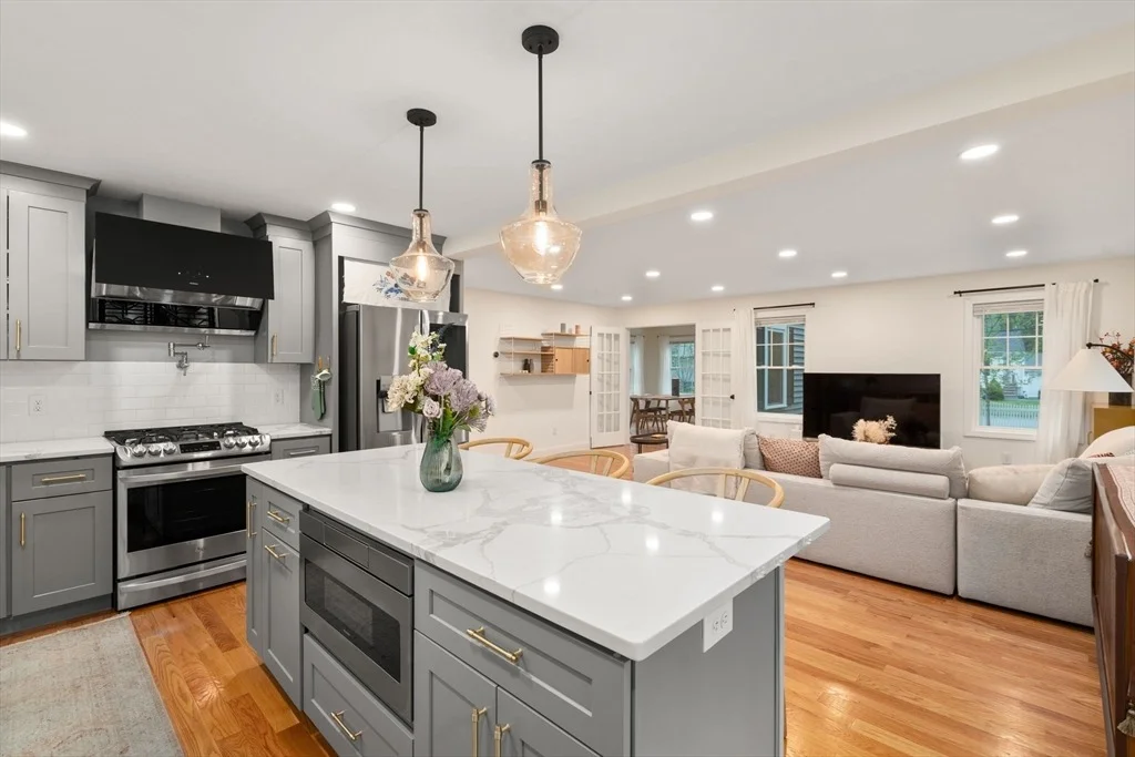 Photo of 97 Batchelder Rd