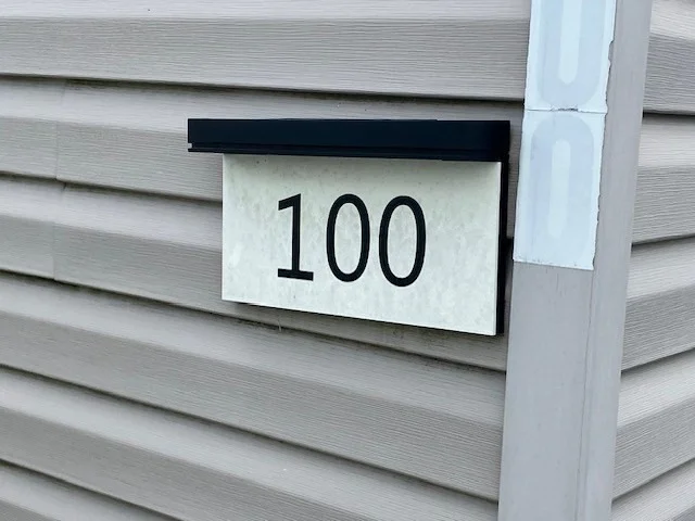 Photo of Unit 100 at 557 Sw Cutoff