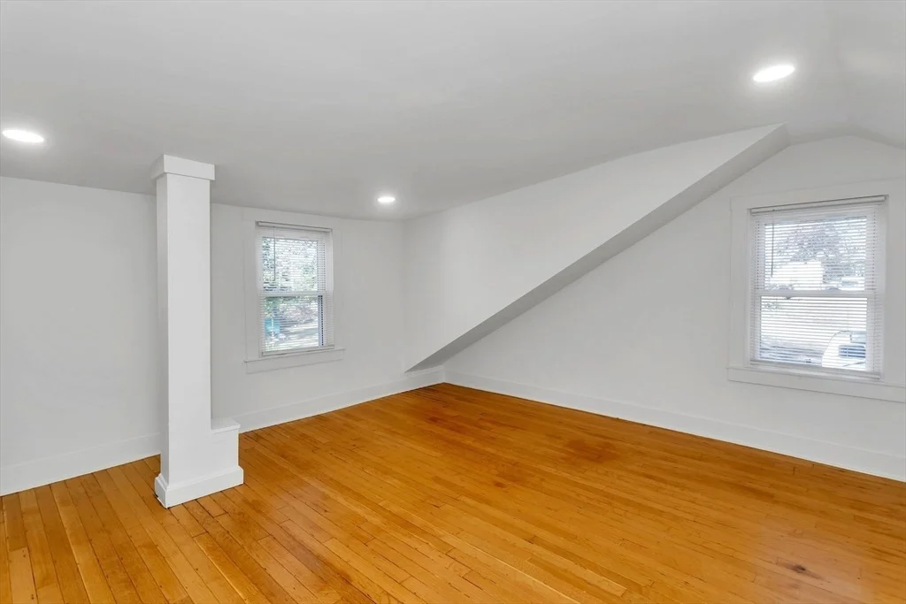 Photo of 194 Lockhouse Rd