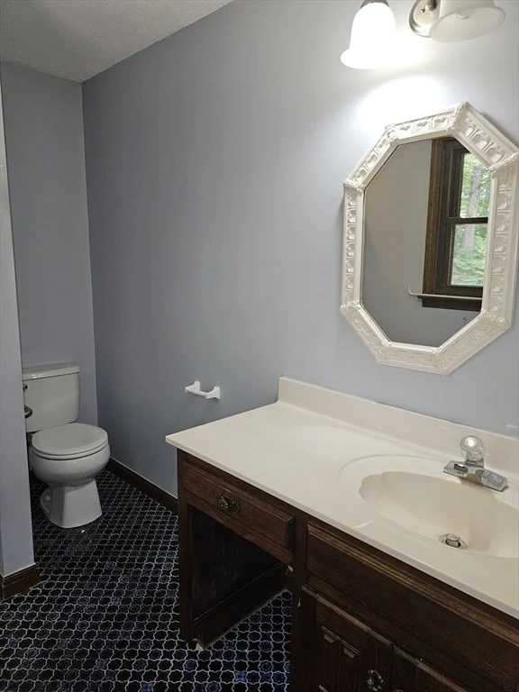 Photo of 38 Meadowlark Circle