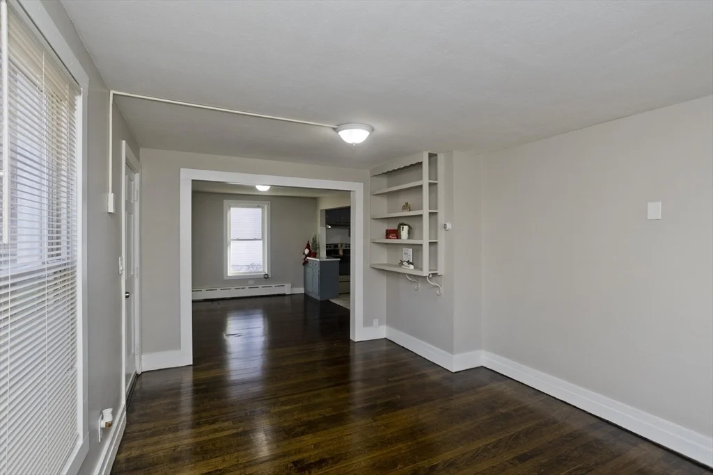 Photo of 182 Massasoit Street