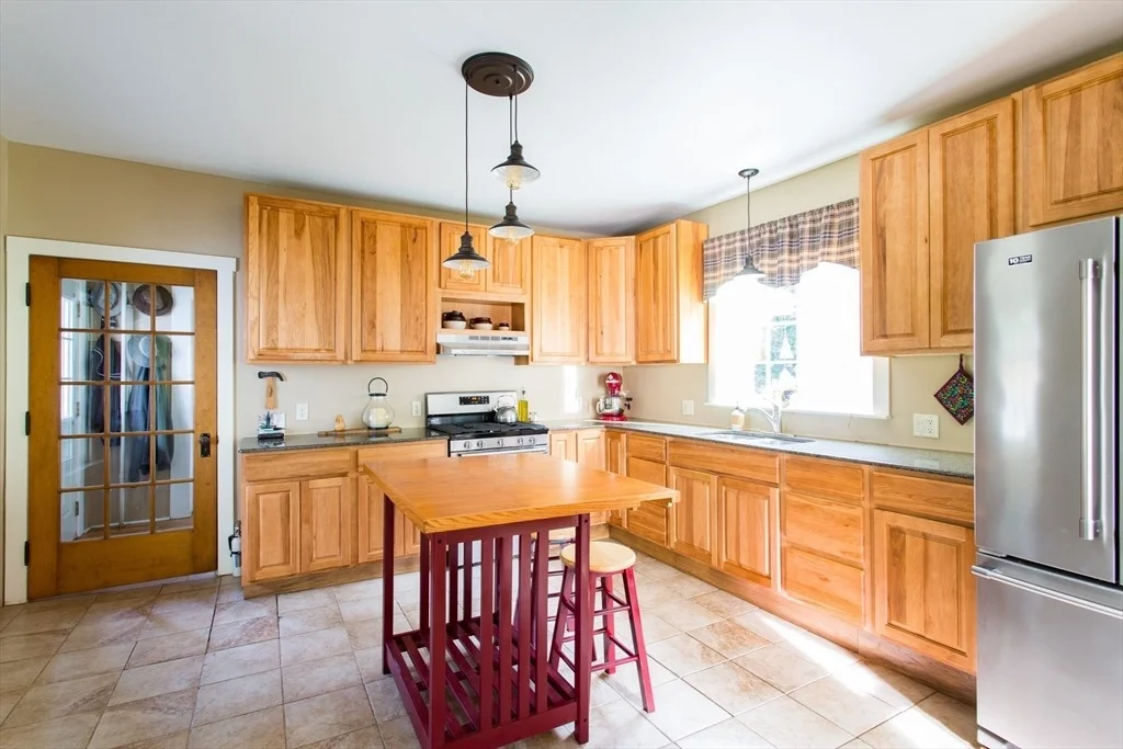 Photo of 106 Pleasant St