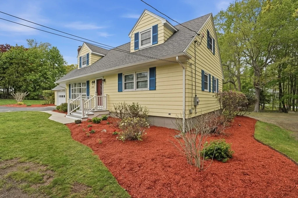 Photo of 1224 Main Street
