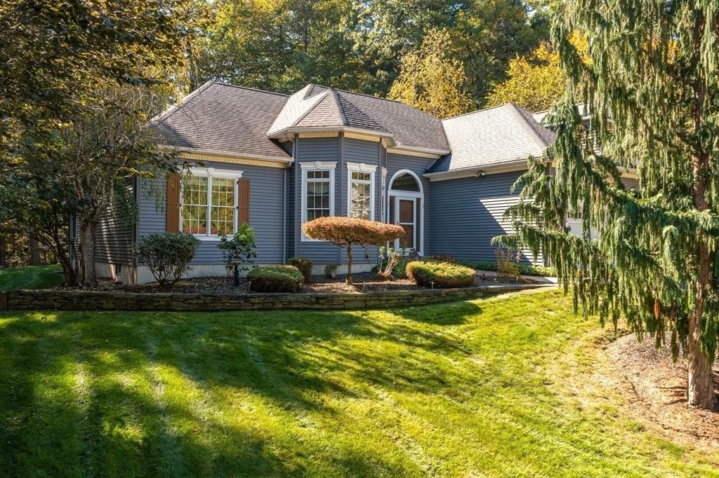 Photo of 10 Golden Cir