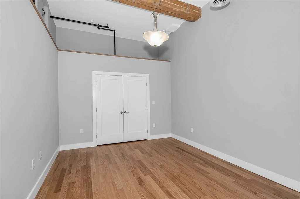 Photo of Unit 320 at 491 Dutton St