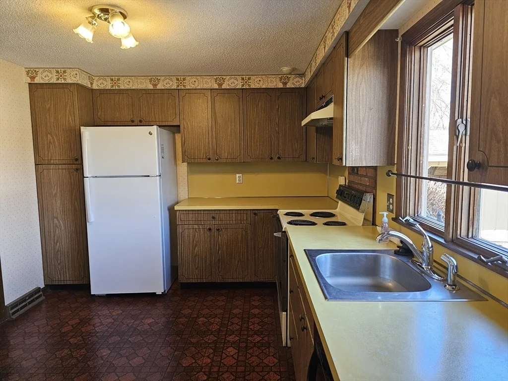 Photo of 9 Upland Rd