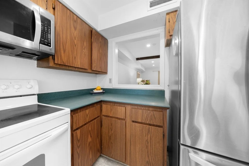 Photo of Unit F at 4 Beals Cove