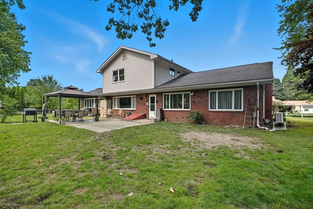 Photo of 320 Fairview Avenue