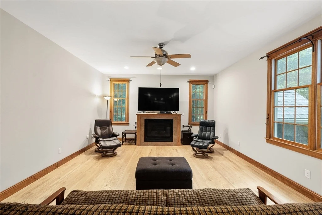 Photo of 44 Carillon Cir