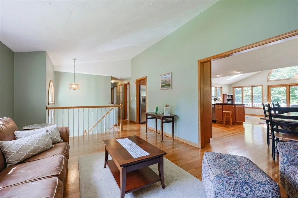 Photo of 23 Teller Dr