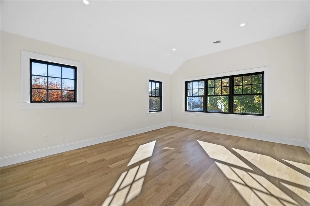 Photo of 20 Puritan Rd