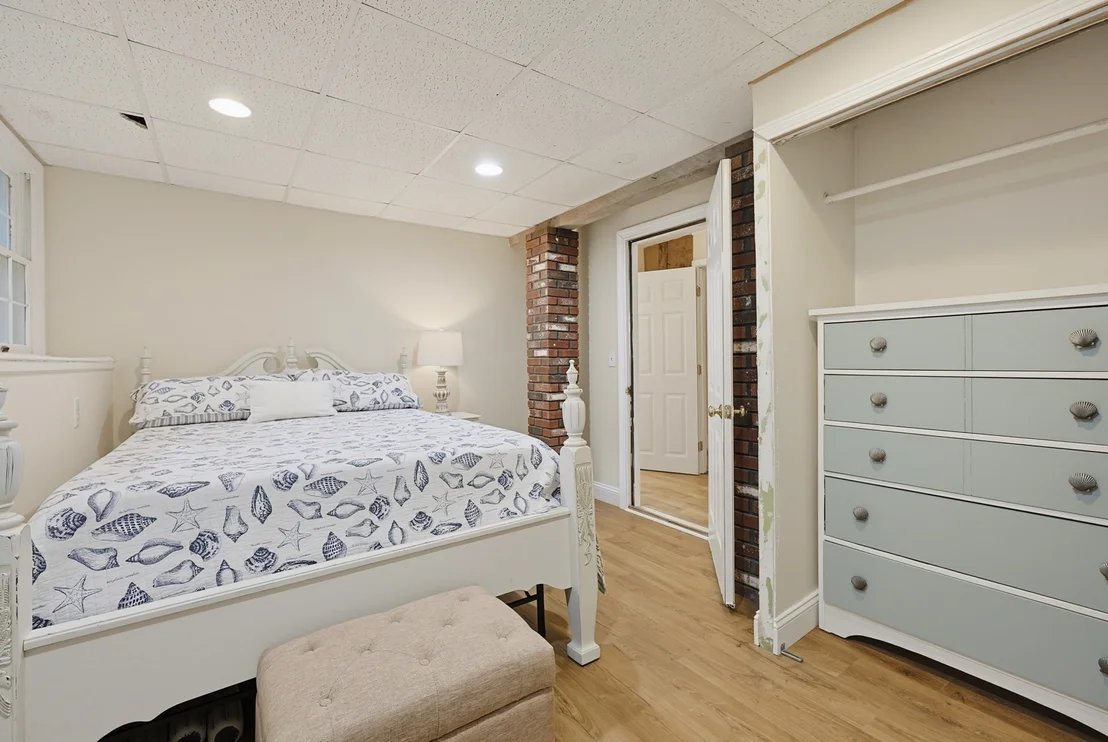 Photo of 80 Chestnut St.