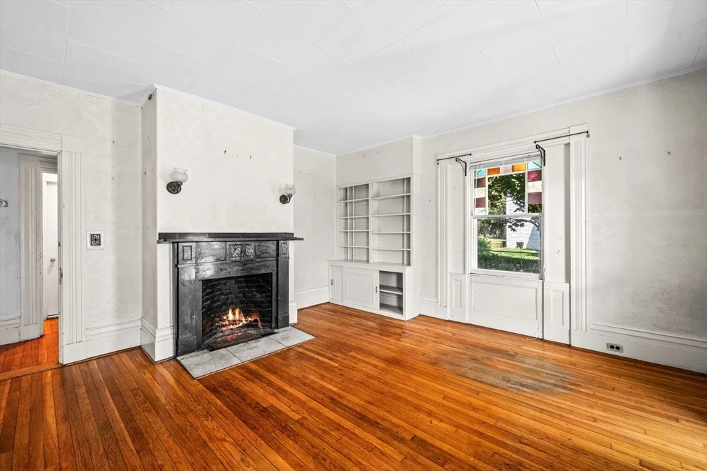 Photo of 112 Eastern Ave