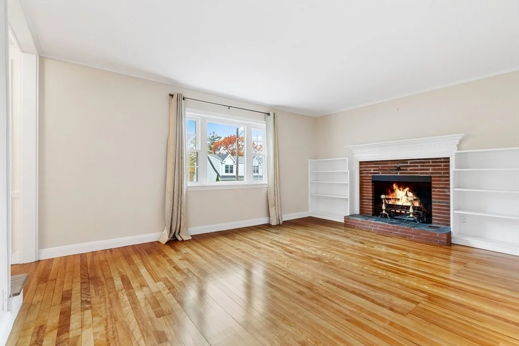 Photo of 30 Amherst Rd