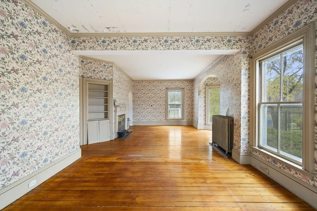 Photo of 327 East St