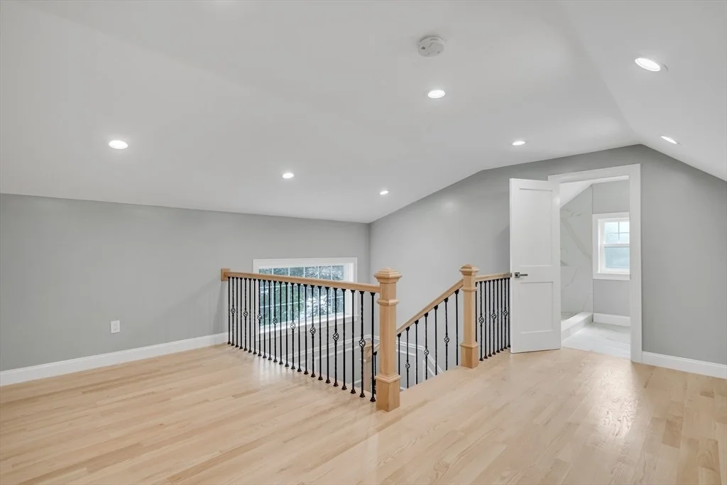 Photo of 8 Slayton Rd