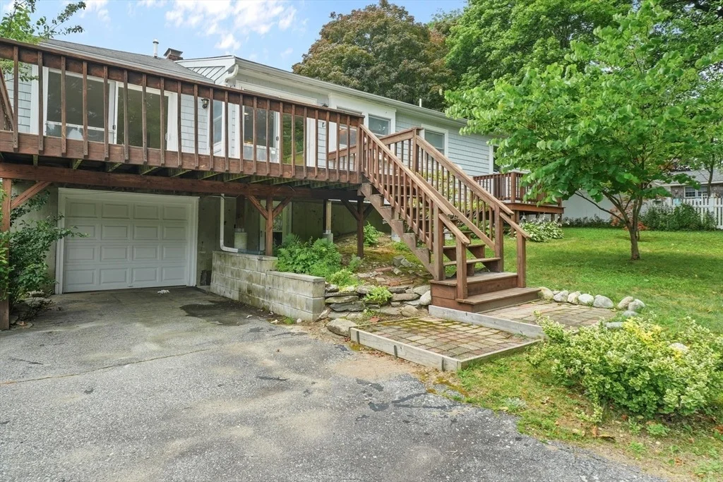 Photo of 200 Edgewater Drive