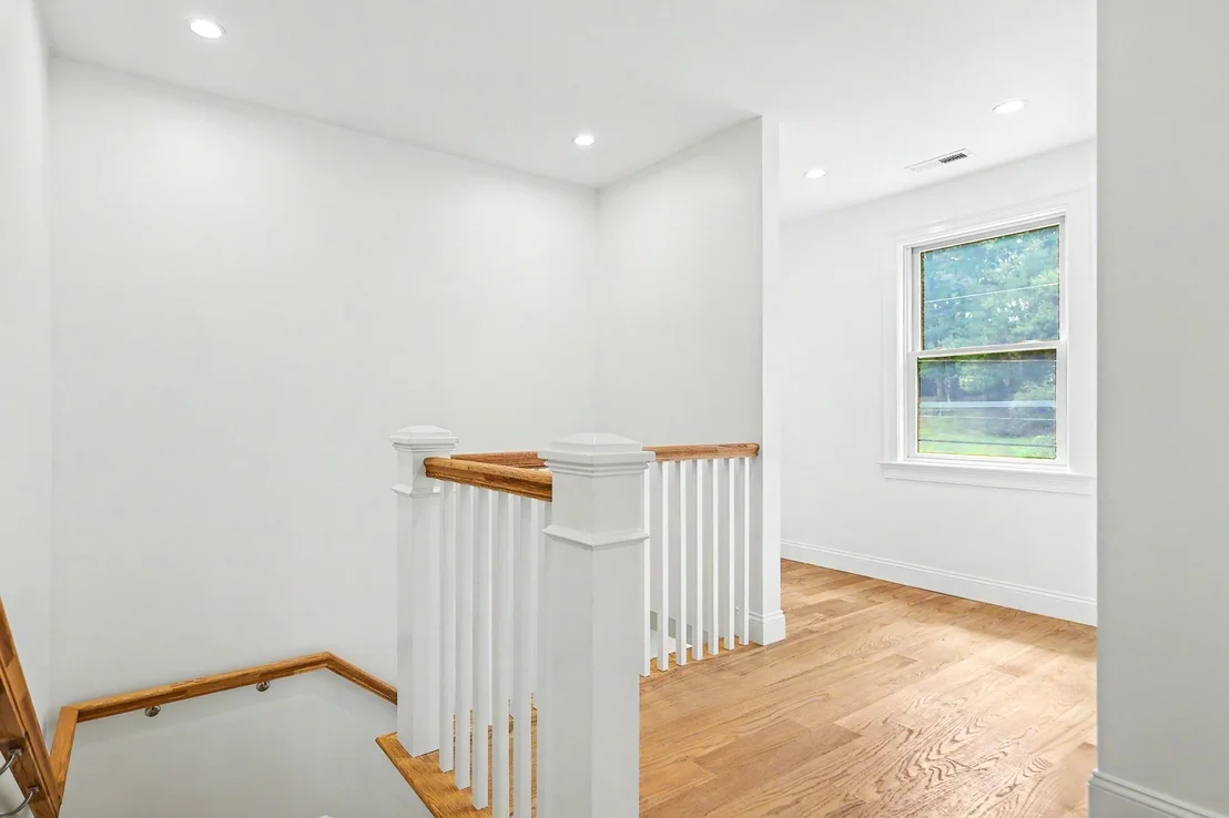 Photo of 7B Lakeshore Dr