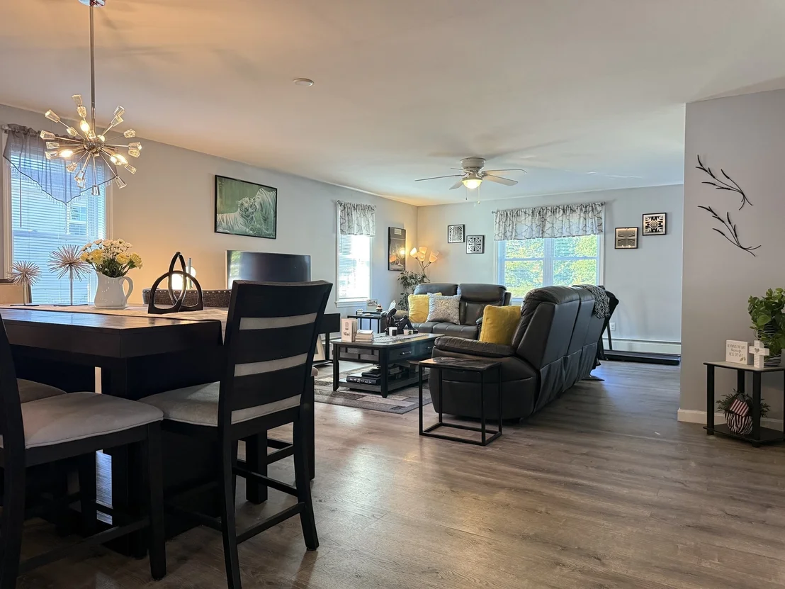 Photo of 342 Onset Ave